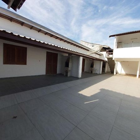0006.03 - Maranduba - Chale - 1 Dorm - 5 Pess - 3 Quadras Do Mar - Piscina Coletiva - Wifi Villa อูบาตูบา ภายนอก รูปภาพ