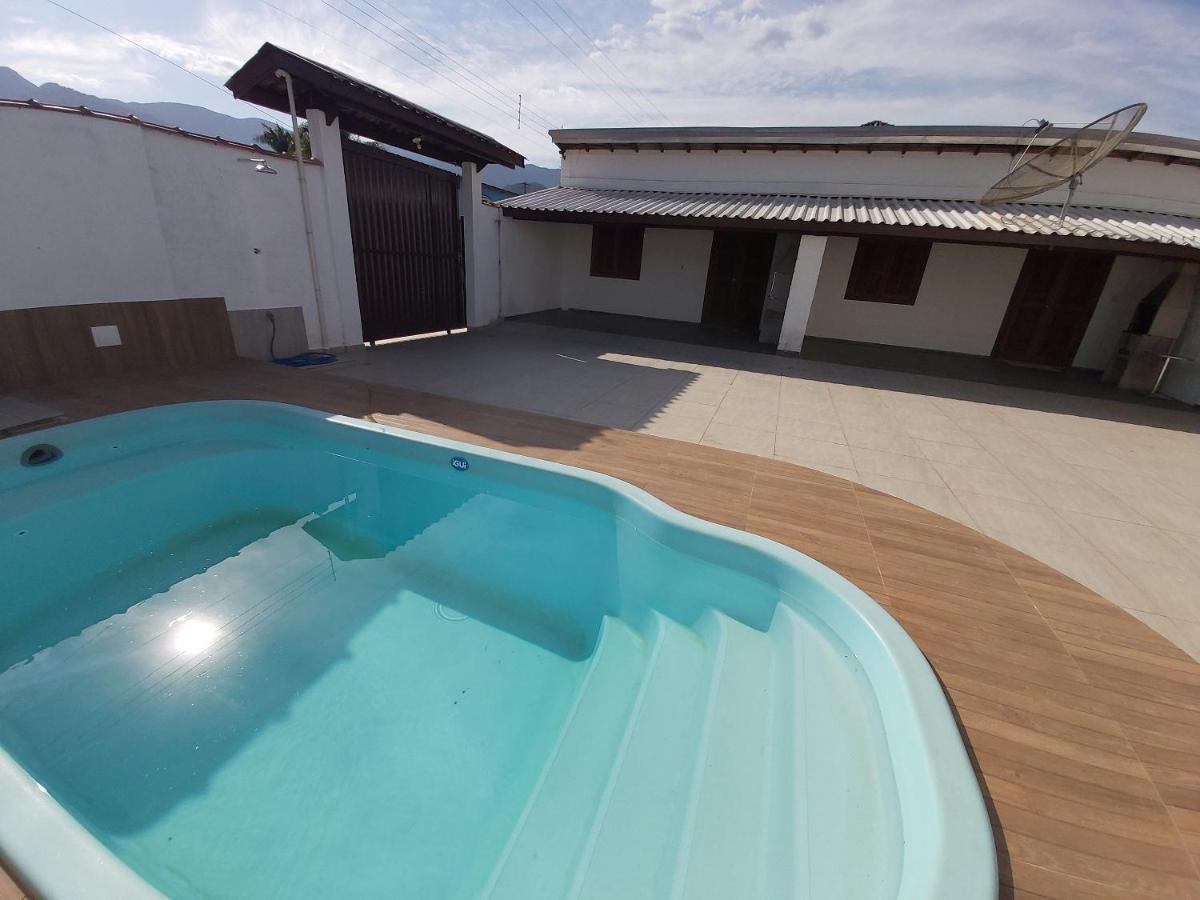 0006.03 - Maranduba - Chale - 1 Dorm - 5 Pess - 3 Quadras Do Mar - Piscina Coletiva - Wifi Villa อูบาตูบา ภายนอก รูปภาพ