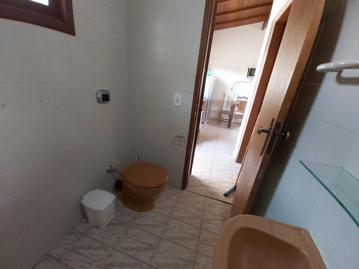 0006.03 - Maranduba - Chale - 1 Dorm - 5 Pess - 3 Quadras Do Mar - Piscina Coletiva - Wifi Villa อูบาตูบา ภายนอก รูปภาพ